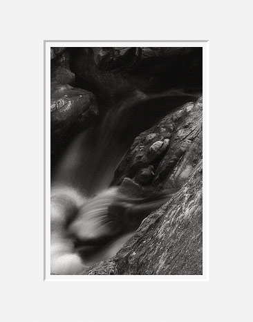 Waterfall, Highway 706 - Mt. Rainier National Park, Washington (25962 bytes) www.jeffkrewson.com