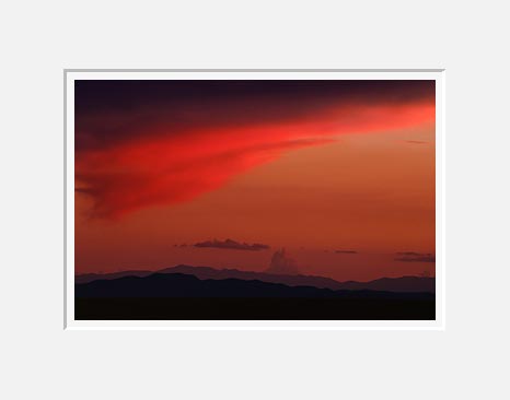 Anvil Cloud At Sunset - Highway 376, Central Nevada (8834 bytes)